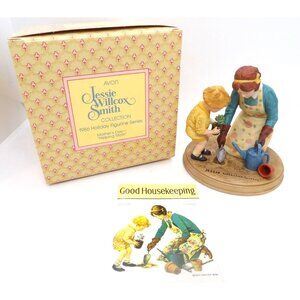 Vtg. Avon Jessie Willcox Smith (Mothers Day Helping Mom) Figurine NOS
